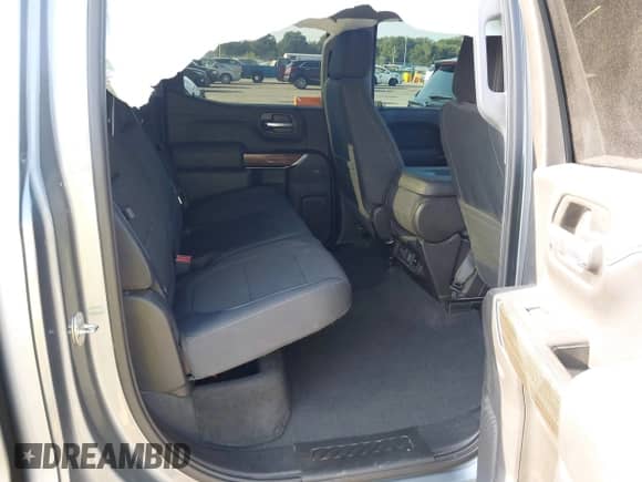 2019 Chevrolet Silverado 1500 RST с VIN 1GCUYEED7KZ390127, выставлен на аукционе IAAI как лот 43191629 с пробегом 52 544 миль миль и . История ставок и продаж доступна на DreamBid. Изображение 8.