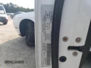 ✅ 2017 Dodge Challenger SXT • VIN: 2C3CDZAGXHH601347 • Lot: 53632354. Wystawiony na Copart z przebiegiem 43 199 mil. Bezpłatny archiwum sprzedaży aukcyjnych z USA i szczegółowy raport historii pojazdu na DreamBid. Zdjęcie 15.