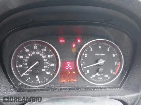 ✅ 2007 BMW 3 Series 328i • VIN: WBAWL13547PX15747 • Лот: 40811795. Опубликован ранее на IAAI с пробегом 99 272 миль. Бесплатный доступ к архиву аукционных продаж из США и подробный отчёт об истории автомобиля на DreamBid. Изображение 16.