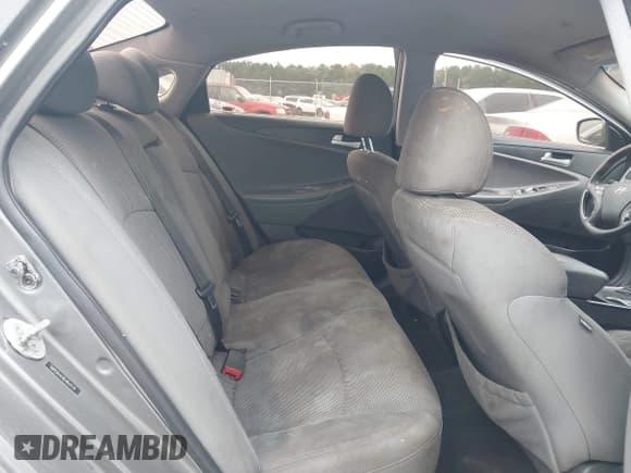✅ 2014 Hyundai Sonata GLS • VIN: 5NPEB4AC8EH843129 • Lot: 43419632. Listed on IAAI with 221,015 mi. Free auction sales archive from the USA and detailed vehicle history report at DreamBid. Image 8.