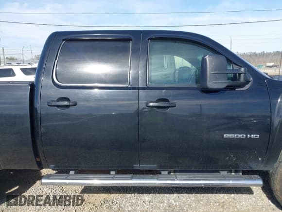 ✅ 2011 Chevrolet Silverado 2500HD LTZ • VIN: 1GC1KYC8XBF249646 • Лот: 41766424. Опубликован ранее на IAAI с пробегом 229 020 миль. Бесплатный доступ к архиву аукционных продаж из США и подробный отчёт об истории автомобиля на DreamBid. Изображение 13.