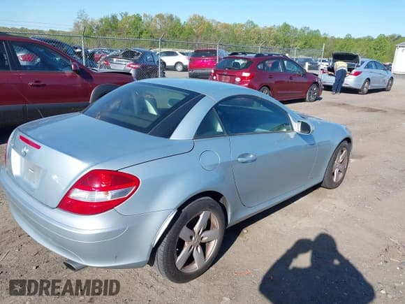 ✅ 2006 Mercedes-Benz SLK 280 • VIN: WDBWK54F86F085545 • Лот: 42040416. Опубликован ранее на IAAI с пробегом 48 352 миль. Бесплатный доступ к архиву аукционных продаж из США и подробный отчёт об истории автомобиля на DreamBid. Изображение 4.