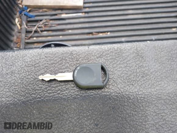 ✅ 2006 Ford Ranger STX • VIN: 1FTYR44U46PA52938 • Lot: 42344346. Listed on IAAI with 195,167 mi. Free auction sales archive from the USA and detailed vehicle history report at DreamBid. Image 11.