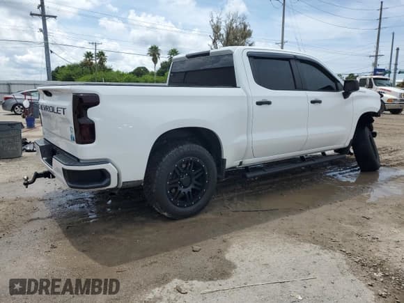 ✅ 2019 Chevrolet Silverado 1500 Custom • VIN: 3GCPWBEH0KG142175 • Лот: 71039744. Опубликован ранее на Copart с пробегом 82 675 миль. Бесплатный доступ к архиву аукционных продаж из США и подробный отчёт об истории автомобиля на DreamBid. Изображение 3.