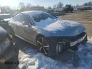 ✅ 2017 Audi RS 7 Prestige • VIN: WUAWAAFC8HN903853 • Lot: 86112964. Wystawiony na Copart z przebiegiem 57 313 mil. Bezpłatny archiwum sprzedaży aukcyjnych z USA i szczegółowy raport historii pojazdu na DreamBid. Zdjęcie 4.