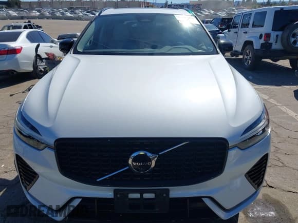 ✅ 2023 Volvo XC60 Plus Dark Theme • VIN: YV4L12RW5P1308246 • Lot: 43441989. Listed on IAAI with 31,293 mi. Free auction sales archive from the USA and detailed vehicle history report at DreamBid. Image 12.