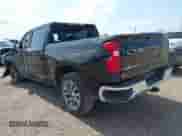 2022 Chevrolet Silverado 1500 LT z VIN 1GCPWCED0NZ201765, wystawiony jako IAAI lot #42423674 z przebiegiem 40 001 mil mil oraz . Historia ofert i sprzedaży dostępna na DreamBid. Obrazek 3.