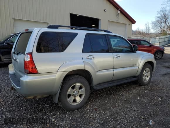 ✅ 2006 Toyota 4Runner SR5 • VIN: JTEBU14R360092155 • Лот: 90976945. Опубликован ранее на Copart с пробегом 161 511 миль. Бесплатный доступ к архиву аукционных продаж из США и подробный отчёт об истории автомобиля на DreamBid. Изображение 3.