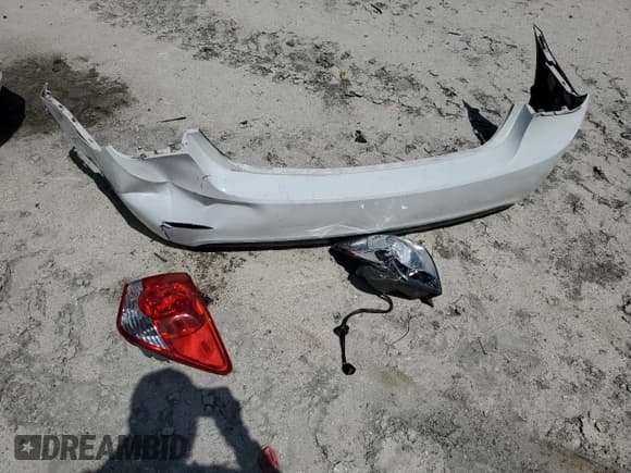 ✅ 2014 Chevrolet Cruze 1LT • VIN: 1G1PC5SB0E7120020 • Lot: 80328715. Wystawiony na Copart z przebiegiem 121 638 mil. Bezpłatny archiwum sprzedaży aukcyjnych z USA i szczegółowy raport historii pojazdu na DreamBid. Zdjęcie 12.