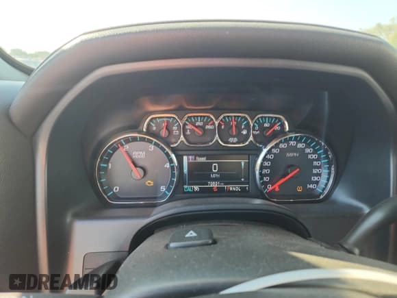 ✅ 2018 GMC Sierra 1500 • VIN: 1GT11SEY9JF207495 • Lot: 71995985. Wystawiony na Copart z przebiegiem 73 531 mil. Bezpłatny archiwum sprzedaży aukcyjnych z USA i szczegółowy raport historii pojazdu na DreamBid. Zdjęcie 9.