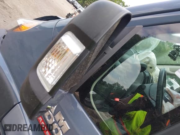 ✅ 2020 Ram ProMaster Cargo • VIN: 3C6URVJG0LE124871 • Lot: 42556383. Listed on IAAI with Not provided. Free auction sales archive from the USA and detailed vehicle history report at DreamBid. Image 9.