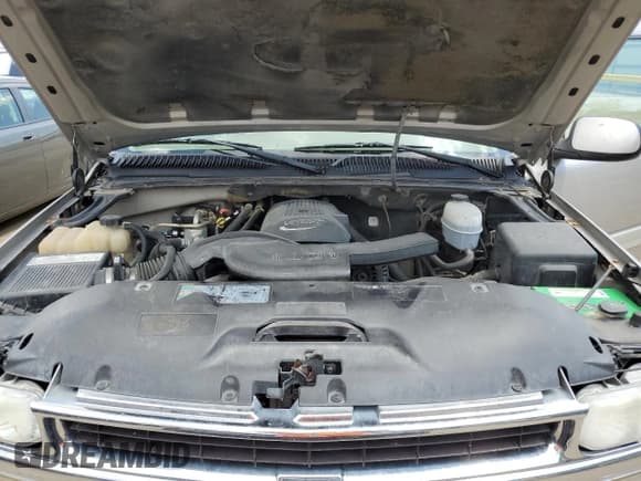 ✅ 2005 Chevrolet Suburban LS • VIN: 3GNFK16Z35G212773 • Lot: 68737765. Listed on Copart with 491,054 mi. Free auction sales archive from the USA and detailed vehicle history report at DreamBid. Image 12.