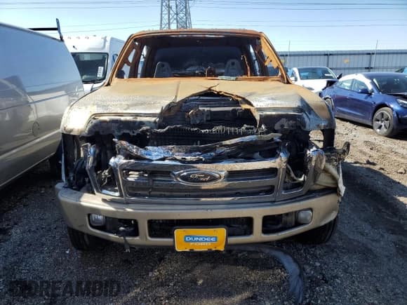 ✅ 2008 Ford F-450 XL • VIN: 1FTXW43R68EA72592 • Lot: 47176354. Wystawiony na Copart z przebiegiem Nie podano. Bezpłatny archiwum sprzedaży aukcyjnych z USA i szczegółowy raport historii pojazdu na DreamBid. Zdjęcie 5.