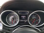 ✅ 2018 Mercedes-Benz GLE 43 AMG • VIN: 4JGDA6EB2JB109203 • Lot: 47025614. Wystawiony na Copart z przebiegiem 74 919 mil. Bezpłatny archiwum sprzedaży aukcyjnych z USA i szczegółowy raport historii pojazdu na DreamBid. Zdjęcie 9.