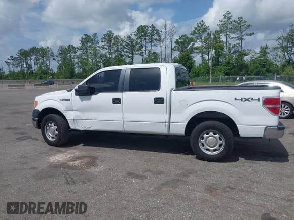✅ 2014 Ford F-150 XL • VIN: 1FTFW1EF8EKF78256 • Лот: 42485237. Опубликован ранее на IAAI с пробегом 259 155 миль. Бесплатный доступ к архиву аукционных продаж из США и подробный отчёт об истории автомобиля на DreamBid. Изображение 14.