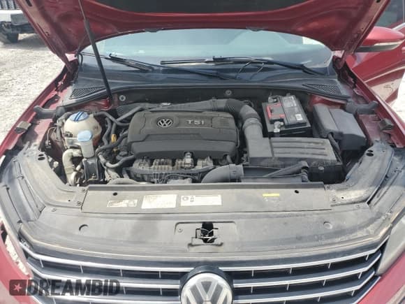 ✅ 2017 Volkswagen Passat S • VIN: 1VWAT7A34HC028226 • Lot: 55608385. Wystawiony na Copart z przebiegiem 159 110 mil. Bezpłatny archiwum sprzedaży aukcyjnych z USA i szczegółowy raport historii pojazdu na DreamBid. Zdjęcie 12.