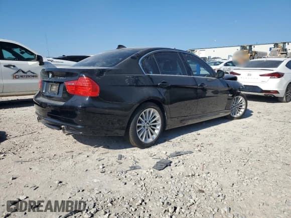 ✅ 2011 BMW 3 Series 335d • VIN: WBAPN7C54BA950839 • Лот: 82388795. Опубликован ранее на Copart с пробегом 126 076 миль. Бесплатный доступ к архиву аукционных продаж из США и подробный отчёт об истории автомобиля на DreamBid. Изображение 3.