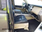 ✅ 2015 Ford Expedition XLT • VIN: 1FMJU1HT2FEF46559 • Lot: 43489974. Wystawiony na IAAI z przebiegiem 208 231 mil. Bezpłatny archiwum sprzedaży aukcyjnych z USA i szczegółowy raport historii pojazdu na DreamBid. Zdjęcie 5.