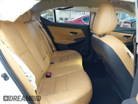 ✅ 2023 Nissan Sentra SV • VIN: 3N1AB8CV1PY302663 • Lot: 43247520. Listed on IAAI with 44,111 mi. Free auction sales archive from the USA and detailed vehicle history report at DreamBid. Image 8.