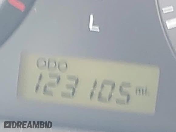 ✅ 2005 Hyundai Elantra GLS • VIN: KMHDN46D35U955200 • Lot: 41807105. Wystawiony na IAAI z przebiegiem 123 105 mil. Bezpłatny archiwum sprzedaży aukcyjnych z USA i szczegółowy raport historii pojazdu na DreamBid. Zdjęcie 15.