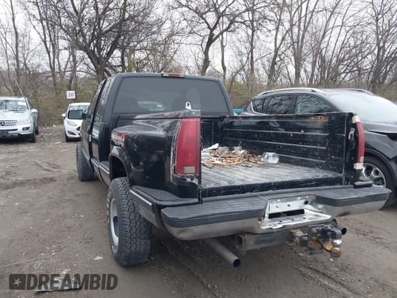 ✅ 1996 Chevrolet Silverado 1500 • VIN: 2GCEK19R7T1212698 • Лот: 43836777. Опубликован ранее на IAAI с пробегом 317 456 миль. Бесплатный доступ к архиву аукционных продаж из США и подробный отчёт об истории автомобиля на DreamBid. Изображение 3.