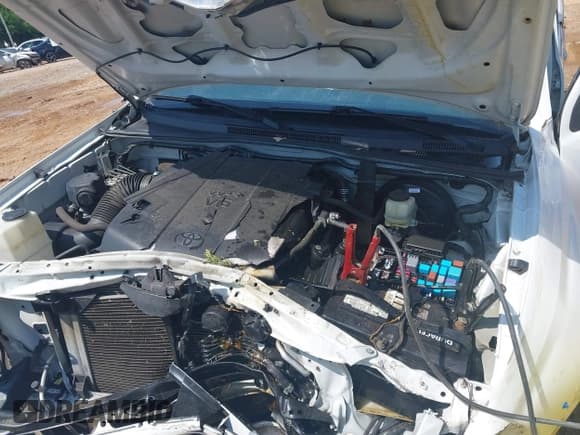 ✅ 2015 Toyota Tacoma PreRunner • VIN: 5TFKU4HN3FX007156 • Lot: 42460345. Listed on IAAI with 123,563 mi. Free auction sales archive from the USA and detailed vehicle history report at DreamBid. Image 10.