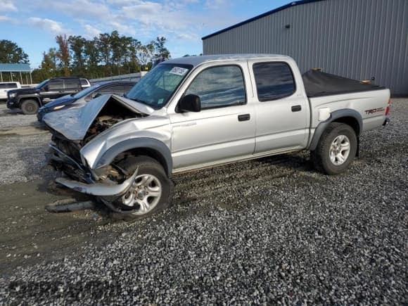 ✅ 2002 Toyota Tacoma PreRunner • VIN: 5TEGM92N92Z122438 • Lot: 85001155. Listed on Copart with 323,258 mi. Free auction sales archive from the USA and detailed vehicle history report at DreamBid. Image 1.