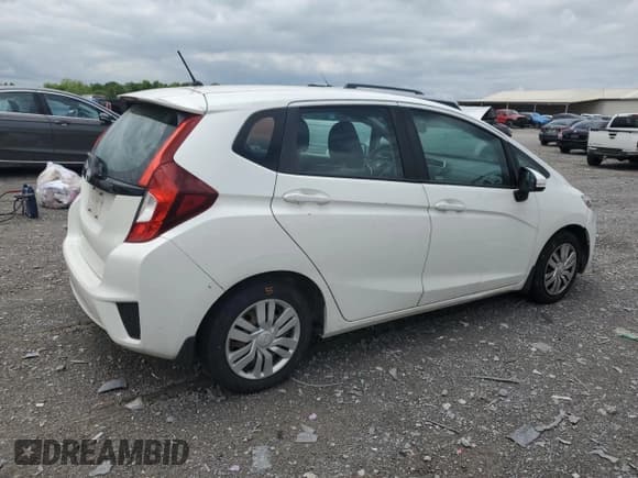 ✅ 2015 Honda Fit LX • VIN: 3HGGK5H55FM779182 • Lot: 56328005. Wystawiony na Copart z przebiegiem 142 042 mil. Bezpłatny archiwum sprzedaży aukcyjnych z USA i szczegółowy raport historii pojazdu na DreamBid. Zdjęcie 3.