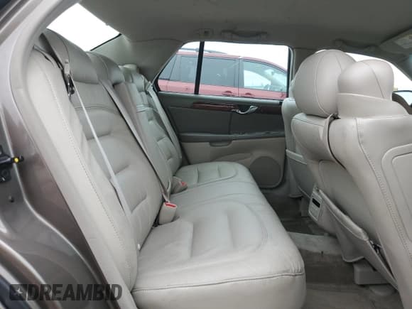 ✅ 2003 Cadillac DeVille • VIN: 1G6KD54Y93U178547 • Lot: 85671915. Wystawiony na Copart z przebiegiem 46 534 mil. Bezpłatny archiwum sprzedaży aukcyjnych z USA i szczegółowy raport historii pojazdu na DreamBid. Zdjęcie 10.