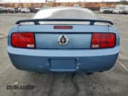 ✅ 2005 Ford Mustang Deluxe • VIN: 1ZVFT80N555107564 • Lot: 96603535. Listed on Copart with 112,594 mi. Free auction sales archive from the USA and detailed vehicle history report at DreamBid. Image 6.