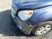 2013 Chevrolet Equinox LT z VIN 2GNFLNEK7D6376885, wystawiony jako IAAI lot #43442417 z przebiegiem 192 981 mil mil oraz . Historia ofert i sprzedaży dostępna na DreamBid. Obrazek 18.