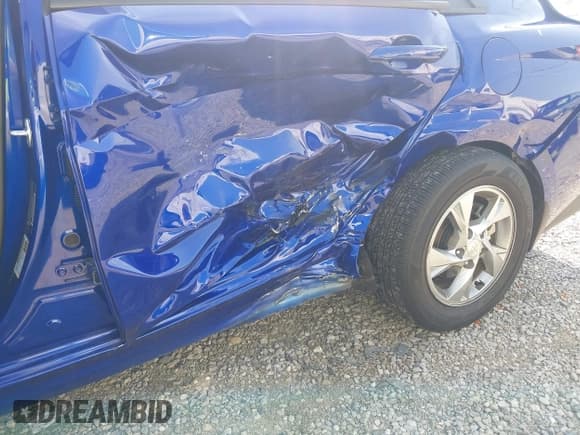 ✅ 2023 Hyundai Elantra SE • VIN: KMHLL4AGXPU540459 • Lot: 42874553. Listed on IAAI with 15,711 mi. Free auction sales archive from the USA and detailed vehicle history report at DreamBid. Image 21.