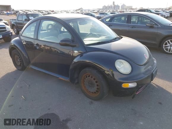 ✅ 2002 Volkswagen Beetle GL • VIN: 3VWBB21C62M407731 • Лот: 43685069. Опубликован ранее на IAAI с пробегом 208 456 миль. Бесплатный доступ к архиву аукционных продаж из США и подробный отчёт об истории автомобиля на DreamBid. Изображение 1.