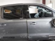 ✅ 2020 GMC Sierra 1500 Elevation • VIN: 1GTU9CED7LZ108815 • Lot: 42703603. Wystawiony na IAAI z przebiegiem 60 592 mil. Bezpłatny archiwum sprzedaży aukcyjnych z USA i szczegółowy raport historii pojazdu na DreamBid. Zdjęcie 13.