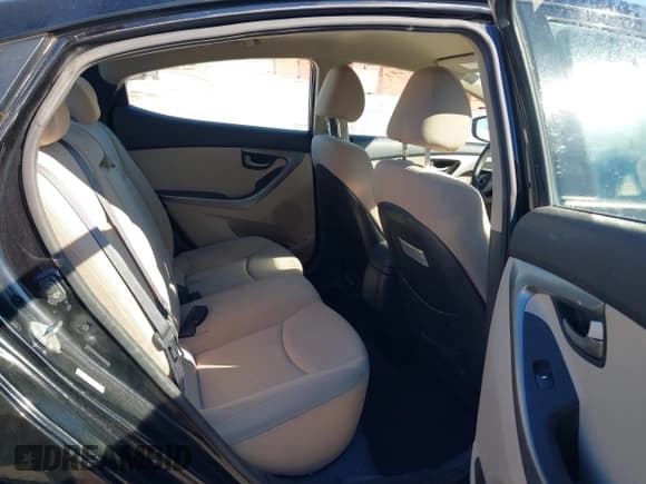 ✅ 2016 Hyundai Elantra SE • VIN: KMHDH4AEXGU502850 • Lot: 43410354. Listed on IAAI with 60,565 mi. Free auction sales archive from the USA and detailed vehicle history report at DreamBid. Image 8.