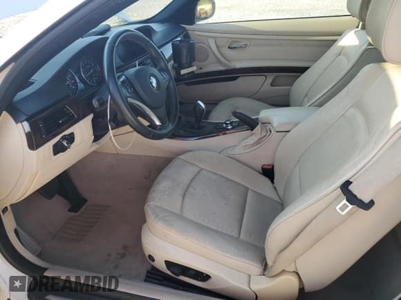 ✅ 2010 BMW 3 Series 328i • VIN: WBAWR3C59AP463009 • Lot: 53489555. Wystawiony na Copart z przebiegiem Nie podano. Bezpłatny archiwum sprzedaży aukcyjnych z USA i szczegółowy raport historii pojazdu na DreamBid. Zdjęcie 7.