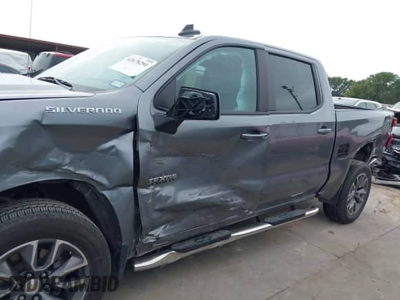 2022 Chevrolet Silverado 1500 LT z VIN 3GCPWCED9NG151593, wystawiony jako IAAI lot #42678291 z przebiegiem 56 973 mil mil oraz . Historia ofert i sprzedaży dostępna na DreamBid. Obrazek 15.