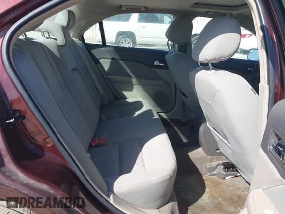 ✅ 2012 Ford Fusion SE • VIN: 3FAHP0HG9CR198796 • Лот: 43699568. Опубликован ранее на IAAI с пробегом 106 911 миль. Бесплатный доступ к архиву аукционных продаж из США и подробный отчёт об истории автомобиля на DreamBid. Изображение 8.