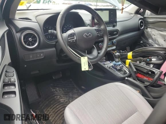 ✅ 2023 Hyundai Kona SEL • VIN: KM8K3CAB3PU055090 • Лот: 66120324. Опубликован ранее на Copart с пробегом 22 335 миль. Бесплатный доступ к архиву аукционных продаж из США и подробный отчёт об истории автомобиля на DreamBid. Изображение 8.