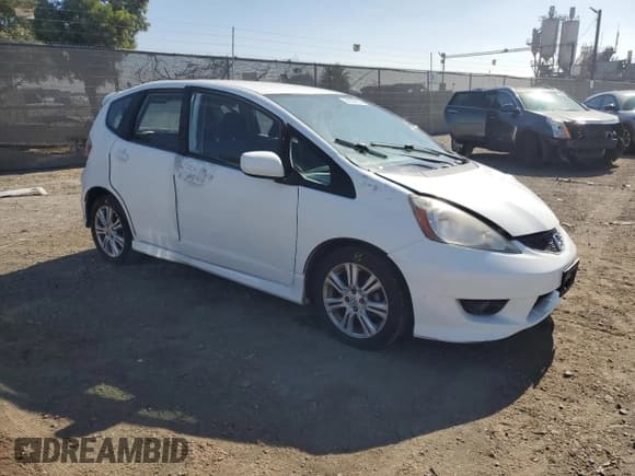 ✅ 2009 Honda Fit Sport • VIN: JHMGE88609S060321 • Lot: 91067815. Listed on Copart with 189,360 mi. Free auction sales archive from the USA and detailed vehicle history report at DreamBid. Image 4.