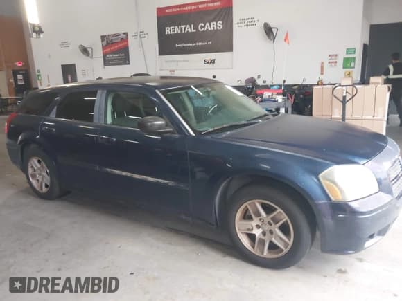 ✅ 2005 Dodge Magnum SE • VIN: 2D4FV48V75H680066 • Lot: 43787551. Listed on IAAI with 213,809 mi. Free auction sales archive from the USA and detailed vehicle history report at DreamBid. Image 12.