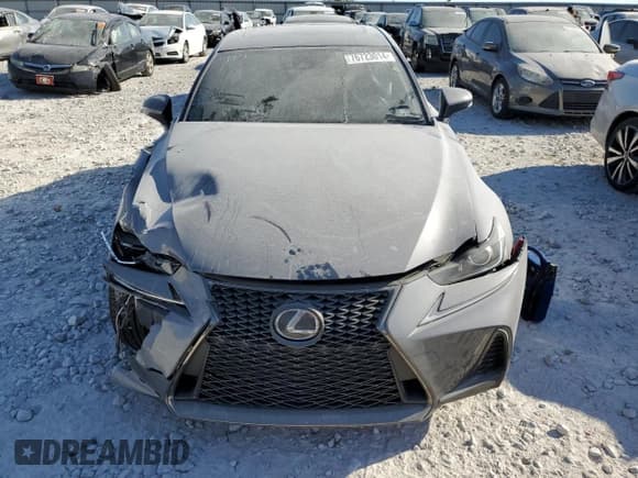 ✅ 2017 Lexus IS 350 • VIN: JTHCE1D21H5013224 • Lot: 76723014. Wystawiony na Copart z przebiegiem Nie podano. Bezpłatny archiwum sprzedaży aukcyjnych z USA i szczegółowy raport historii pojazdu na DreamBid. Zdjęcie 5.