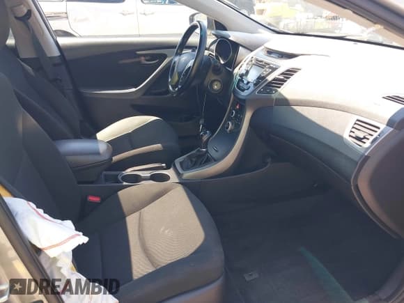 ✅ 2015 Hyundai Elantra SE • VIN: KMHDH4AE4FU344861 • Lot: 42821071. Listed on IAAI with 126,084 mi. Free auction sales archive from the USA and detailed vehicle history report at DreamBid. Image 5.