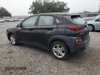 ✅ 2018 Hyundai Kona SE • VIN: KM8K12AA3JU101659 • Лот: 70092094. Опубликован ранее на Copart с пробегом 62 957 миль. Бесплатный доступ к архиву аукционных продаж из США и подробный отчёт об истории автомобиля на DreamBid. Изображение 2.