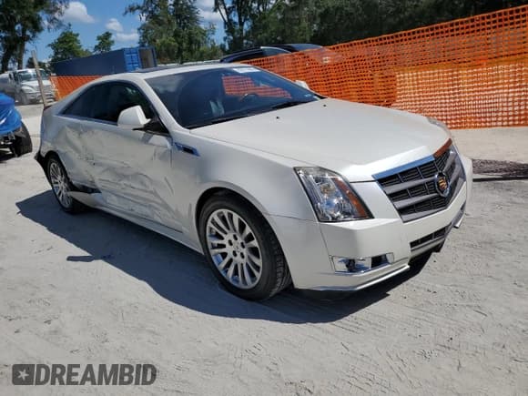 ✅ 2011 Cadillac CTS Performance • VIN: 1G6DJ1ED9B0123768 • Lot: 83773885. Wystawiony na Copart z przebiegiem 94 770 mil. Bezpłatny archiwum sprzedaży aukcyjnych z USA i szczegółowy raport historii pojazdu na DreamBid. Zdjęcie 4.
