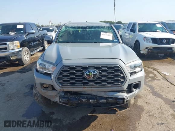 ✅ 2020 Toyota Tacoma SR5 • VIN: 3TMCZ5ANXLM296253 • Lot: 42926427. Listed on IAAI with 185,349 mi. Free auction sales archive from the USA and detailed vehicle history report at DreamBid. Image 13.