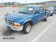 ✅ 2004 Dodge Dakota SLT • VIN: 1D7HG48NX4S585546 • Lot: 41836690. Wystawiony na IAAI z przebiegiem 191 735 mil. Bezpłatny archiwum sprzedaży aukcyjnych z USA i szczegółowy raport historii pojazdu na DreamBid. Zdjęcie 2.