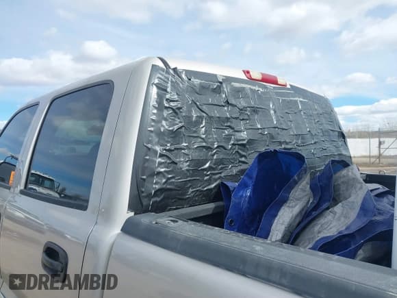 ✅ 2005 GMC Sierra 1500HD SLE • VIN: 1GTGC13U75F816427 • Lot: 41803548. Listed on IAAI with Not provided. Free auction sales archive from the USA and detailed vehicle history report at DreamBid. Image 6.