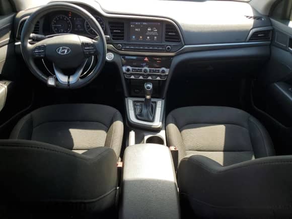 2020 Hyundai Elantra Value Edition with VIN KMHD84LF3LU061143, listed as a Copart auction lot 86491125 with 31,810 mi miles and Salvage title. Bid and sale history available at DreamBid. Image 8.