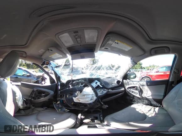 ✅ 2012 Toyota RAV4 Limited • VIN: 2T3DF4DV3CW236221 • Лот: 43173780. Опубликован ранее на IAAI с пробегом 153 221 миль. Бесплатный доступ к архиву аукционных продаж из США и подробный отчёт об истории автомобиля на DreamBid. Изображение 17.